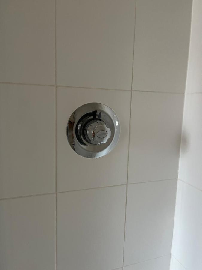 Spacious Two Bedrooms Apartment For Business And Holiday Portsmouth Eksteriør billede